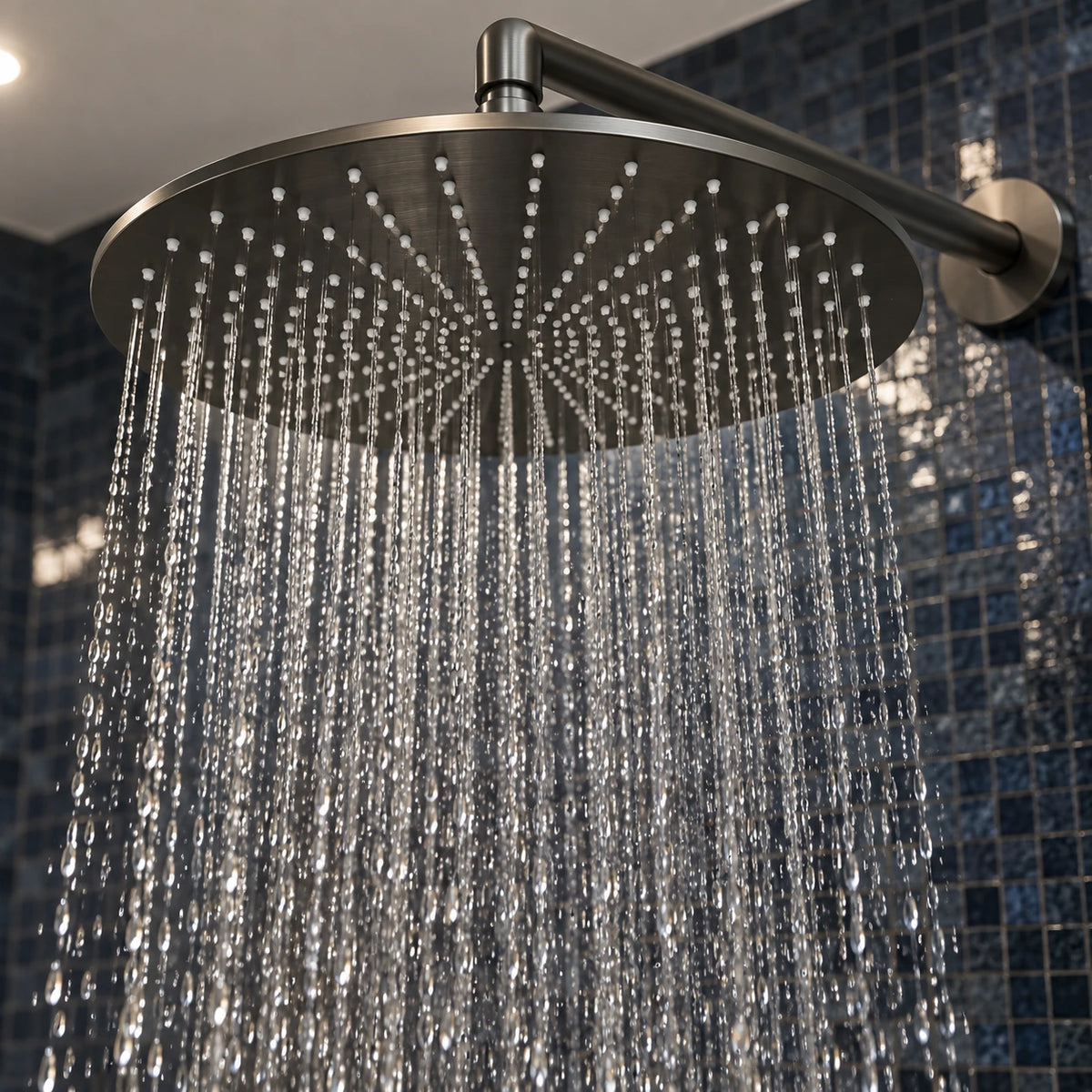 Ciel de pluie extra-plat gris brossé en fonctionnement