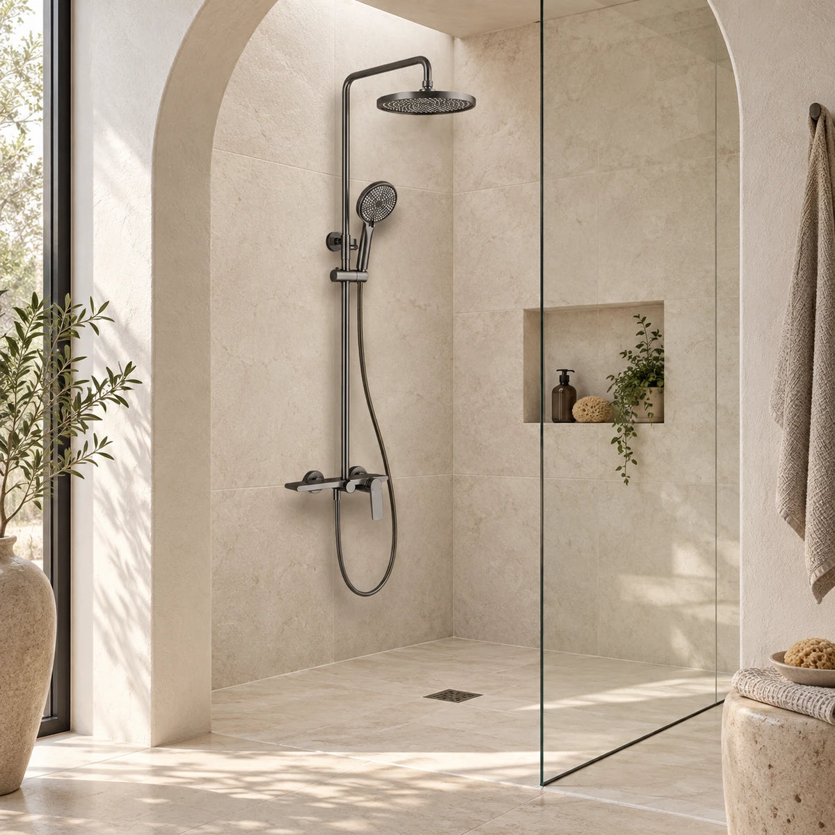 SOREN — Colonne de douche thermostatique gris brossé — mise en situation Olverton
