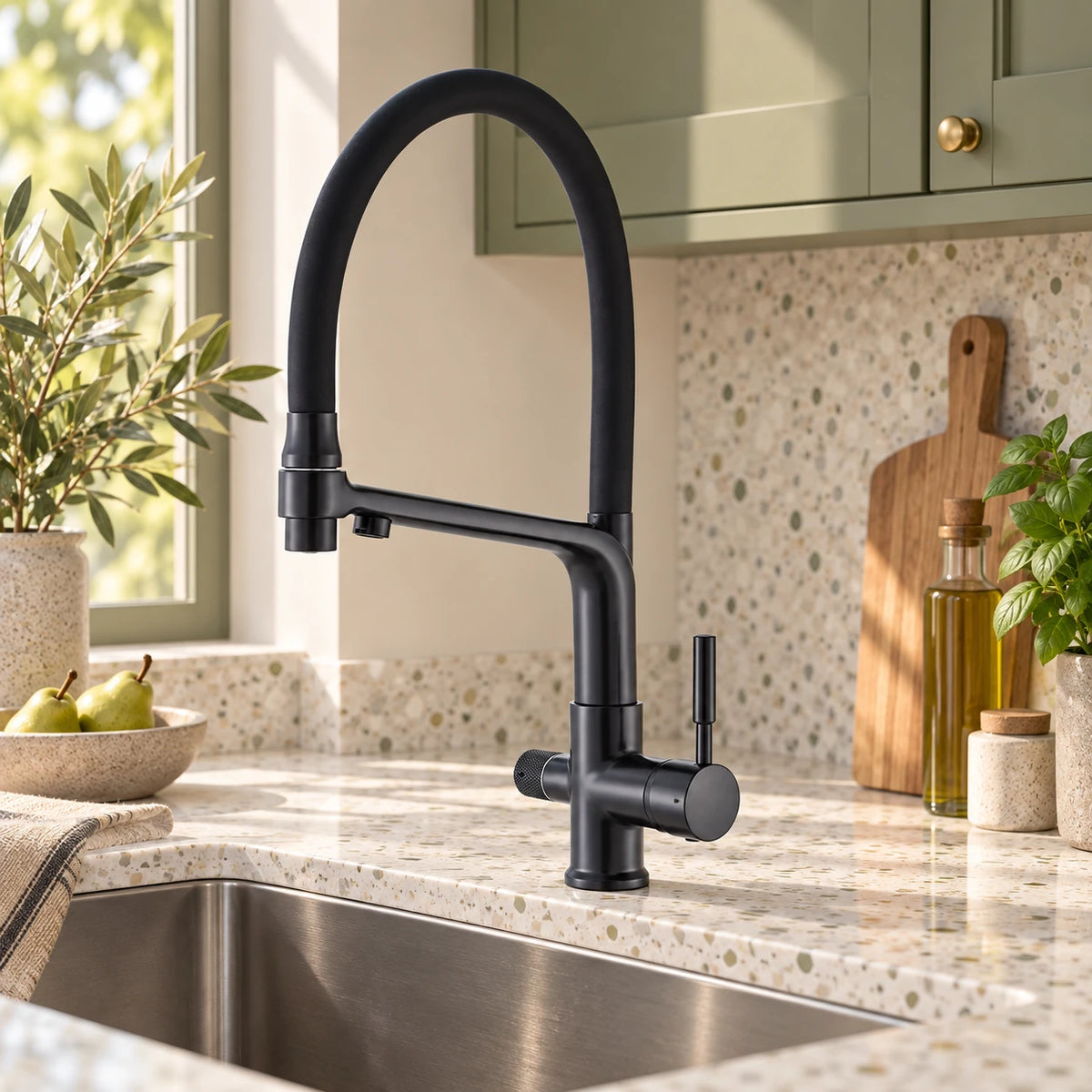 FLEXIO DUO — Robinet de cuisine douchette en laiton — mise en situation Olverton