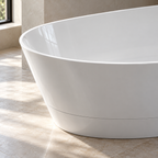 Baignoire îlot Olverton DUO II blanc — détail du rebord et de la finition #Cuve blanche / panneau blanc